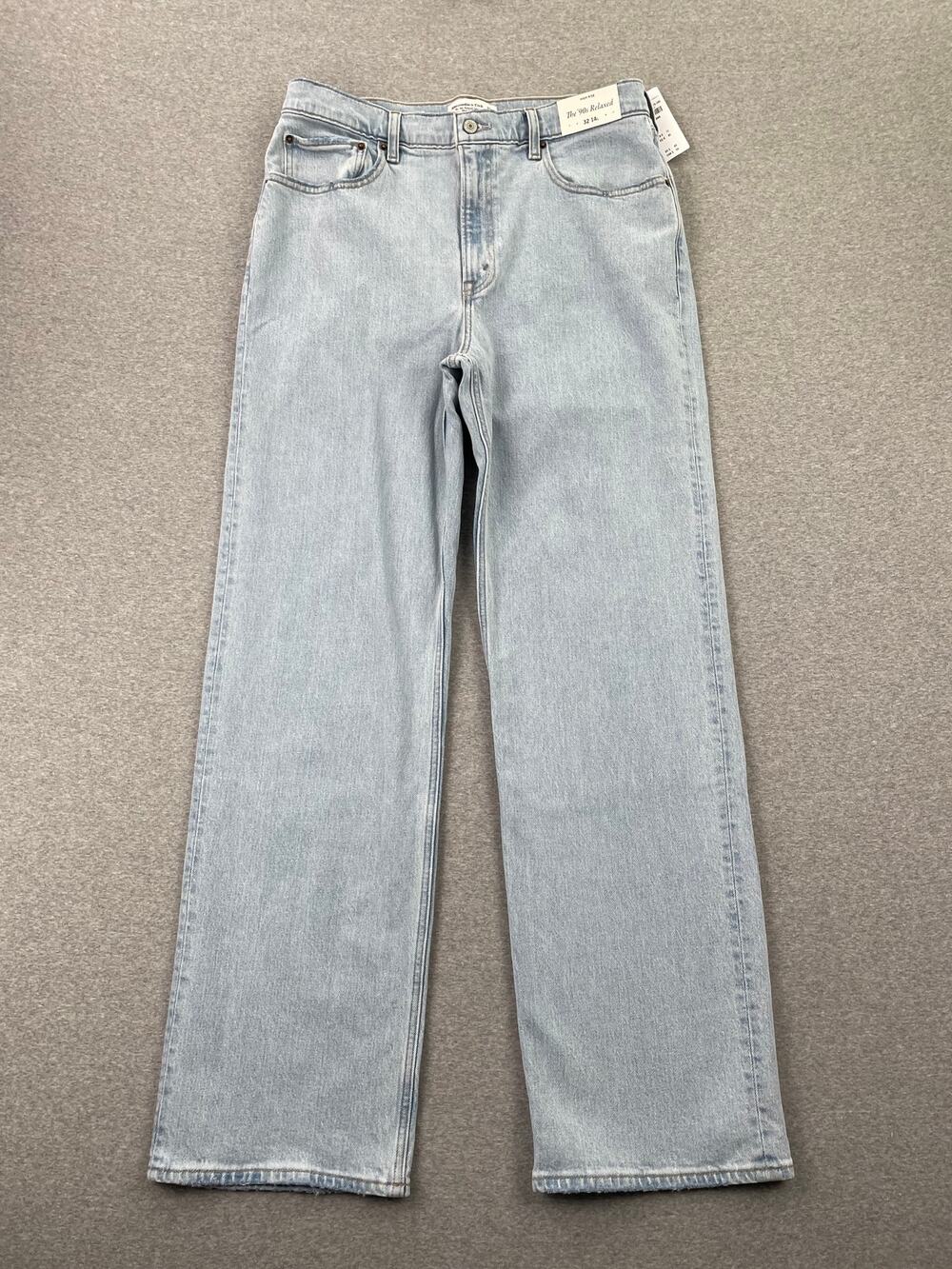NWT Abercrombie & Fitch 90s Relaxed Jeans Womens 32 / 14 L High Rise Light Wash